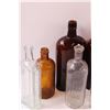 Image 2 : (12) Vintage bottles - Assorted