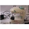 Image 2 : Wonder Stitch Small Sewing Machine - Powers On, As Is