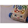 Image 4 : Fisher Price Chatter Telephone Children's Toy - Retro