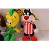Image 2 : (3) Looney Tunes Stuffies: Taz, Silvester, Tweety Bird