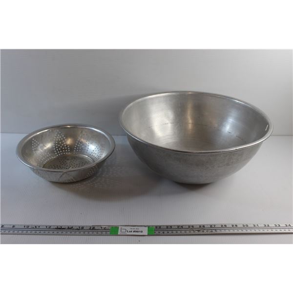 Vintage Strainer and Bread Mixing Bowl - 16.5" Diameter