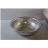 Image 2 : Vintage Strainer and Bread Mixing Bowl - 16.5" Diameter