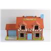 Image 2 : Vintage Fisher Price Tudor Cottage