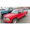 Image 1 : 2003 CHEVROLET S10, 2DR PU, RED, VIN 1GCCS19X138204552