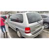 Image 4 : 2004 KIA SEDONA LXE, 4DR 5 PASS VAN, GREY, VIN KNDUP131346567846