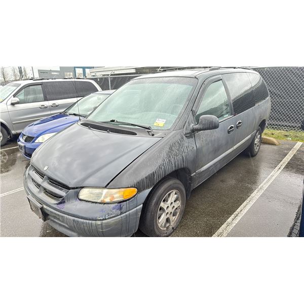 1997 DODGE CARAVAN, 4DR 4 PASS VAN, BLUE/GREY, VIN 2B4GP44R9VR318705