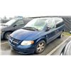 Image 1 : 2002 DODGE GRAND CARAVAN SPORT, 4DR 3 PASS VAN, BLUE, VIN 2B4GP44R62R617581