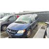 Image 2 : 2002 DODGE GRAND CARAVAN SPORT, 4DR 3 PASS VAN, BLUE, VIN 2B4GP44R62R617581