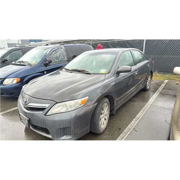 2010 TOYOTA CAMRY HYBRID, 4DR SEDAN, GOLD, VIN 4T1BB3EK5AU119778