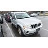 Image 2 : 2006 JEEP GRAND CHEROKEE LAREDO, 4DR SUV, SILVER, VIN 1J4HR48N76C304461