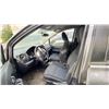Image 6 : 2016 NISSAN VERSA NOTE, 4DR SW, GREY, VIN 3N1CE2CP7GL389822