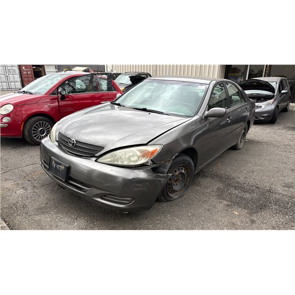 2002 TOYOTA CAMRY LE, 4DR SEDAN, BROWN, VIN JTDBE32K720079633