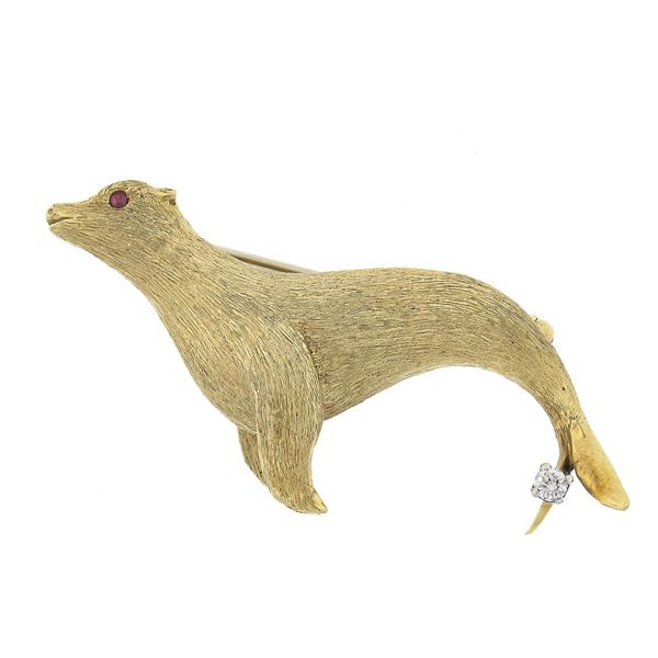 Vintage 18K Gold & Platinum Hand Textured Seal w/ Ruby & Diamond Pin Brooch