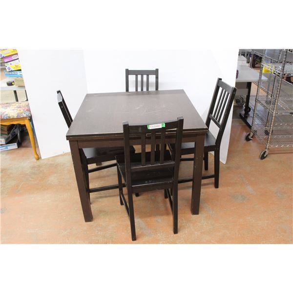 ** Extending Kitchen Table- 36'' x 36'' x 29'', 66.5'' Extended w/ (4) Chairs- Some Damage