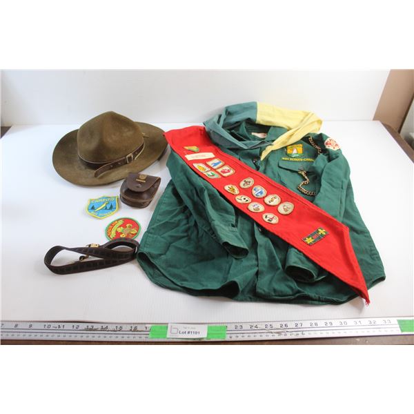 Vintage 1967 Boy Scout Uniform - Size 13 Youth