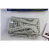 Image 3 : Revell DHC 6 Twin Otter Plastic Model Kit