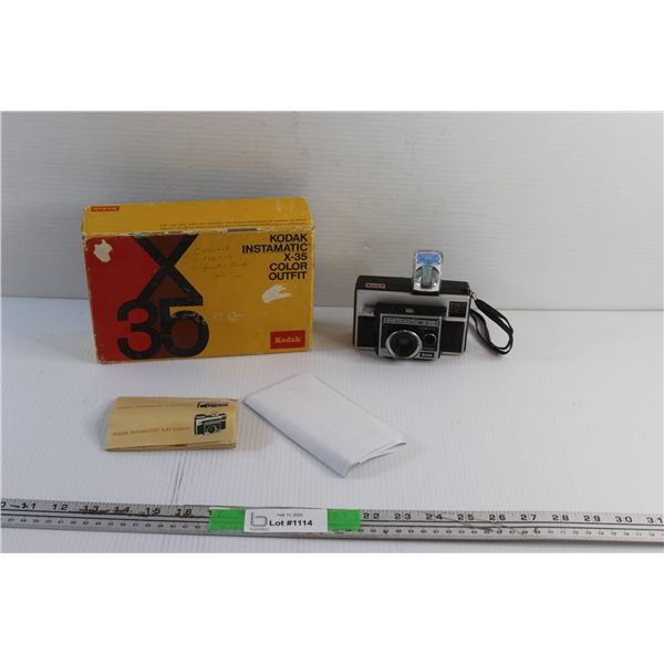 Kodak Instamatic X35 Color Outfit Camera and Flashlight Attachments - Tested