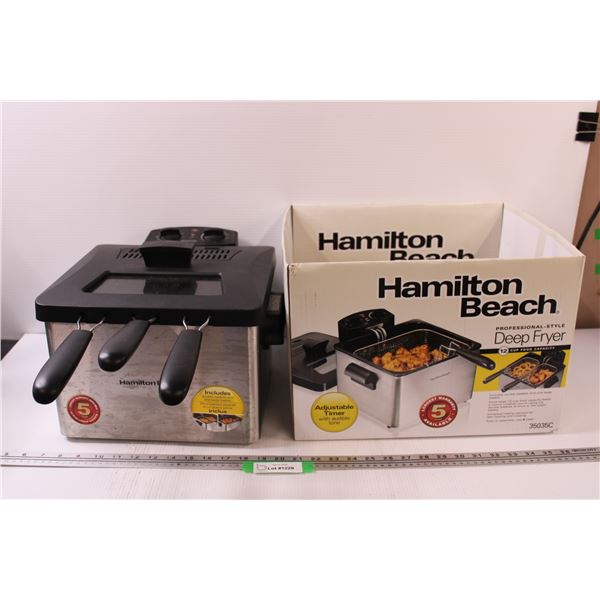 Hamilton Beach Deep Fryer - Powers On - w/Box