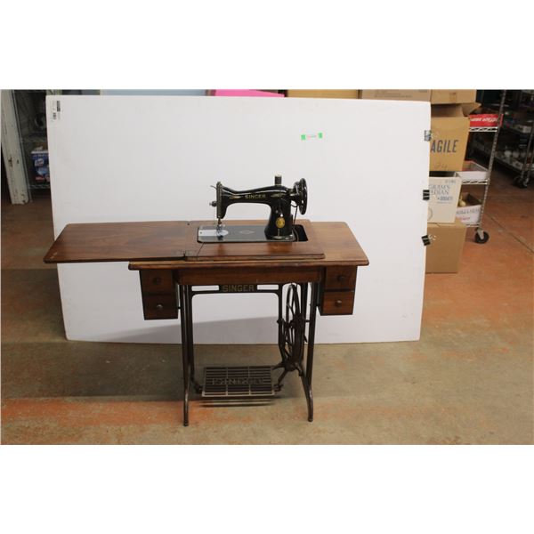 *Vintage Singer Sewing Machine 46'' x 41'' x 16''