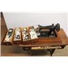 Image 9 : *Vintage Singer Sewing Machine 46'' x 41'' x 16''