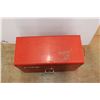 Image 2 : *Large Snap On Metal Tool Box 25 1/2'' x 15'' x 12'' , Metal Files, Box Cutter, Screwdrivers, Light 