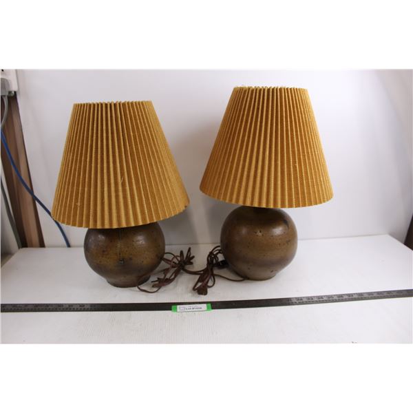 Pair of Table Lamps with Shades 19" Tall - Tested