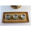 Image 2 : Wooden Spice Rack and 3-Piece Pressure Gauge Thermometer Barometer with Wooden Frame Base