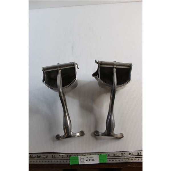 (2) Wear - Ever Aluminium Juicers