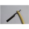 Image 5 : Antique King Cutter French Ivory Straight Razor