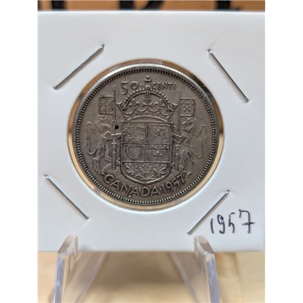Lot 26-1) Canadian silver 50c 1957