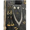 Image 3 : Assorted Fashion Jewellery