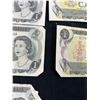 Image 3 : 13 Canadian $1.00 Bills