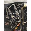 Image 2 : Costume Jewelry Lot