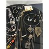 Image 3 : Costume Jewelry Lot