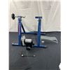 Image 1 : Schwinn Collapsable Magnetic Bike Trainer