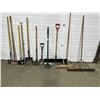 Image 1 : Assorted Snow/Ice Clearing Tools