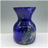 Image 1 : Victor Alexander Handmade Cobalt Glass Vase