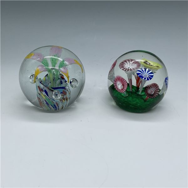 2pc Floral Design Paperweights