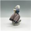 Image 2 : Lladro Porcelain Figurine, Spring is Here 01005223