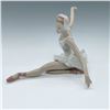 Image 3 : Lladro Porcelain Figurine, Swan Ballet 01005920