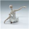 Image 4 : Lladro Porcelain Figurine, Swan Ballet 01005920
