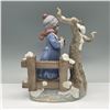 Image 2 : Lladro Porcelain Figurine, Winter Frost 01005287