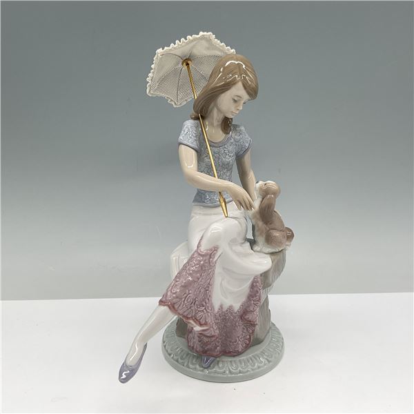 Lladro Porcelain Picture Perfect Figurine 01007612