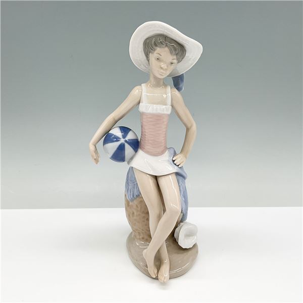 Lladro Porcelain Summer Figurine 01005219