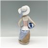 Image 2 : Lladro Porcelain Summer Figurine 01005219