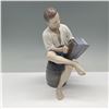 Image 1 : Bing & Grondahl Accordion Player Figurine