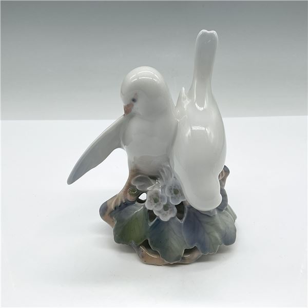 Royal Copenhagen Figurine, Lovebirds