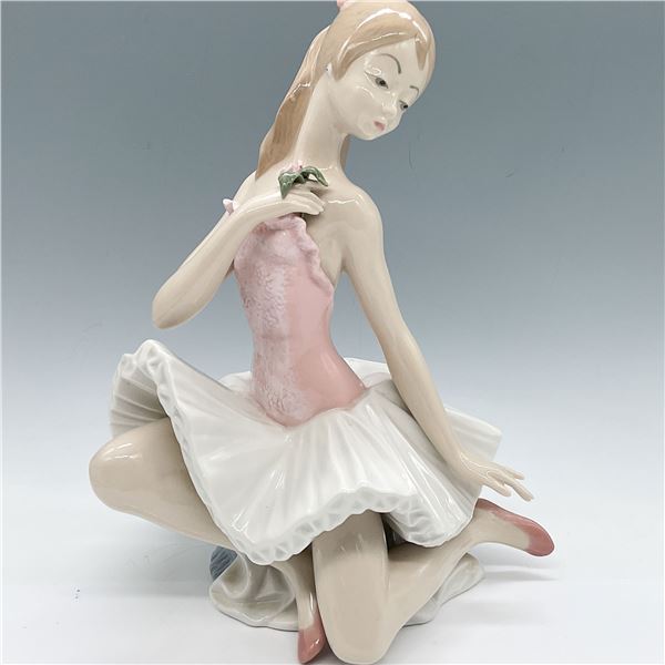 Tengra Porcelain Ballerina Figurine, Pink Dress