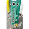 Image 2 : GREEN EAGLE LADDERS 24' ALUMINUM/ FIBREGLASS EXTENSION LADDER