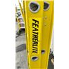 Image 2 : YELLOW FEATHERLITE 28' ALUMINUM/ FIBREGLASS EXTENSION LADDER